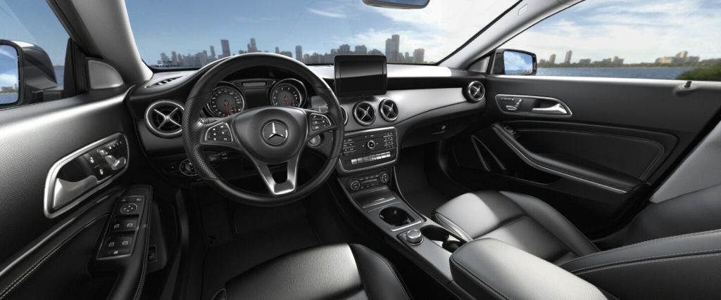 Mercedes Benz cla интерьер