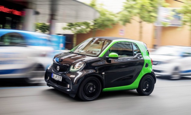 Fortwo не выглядит малышом