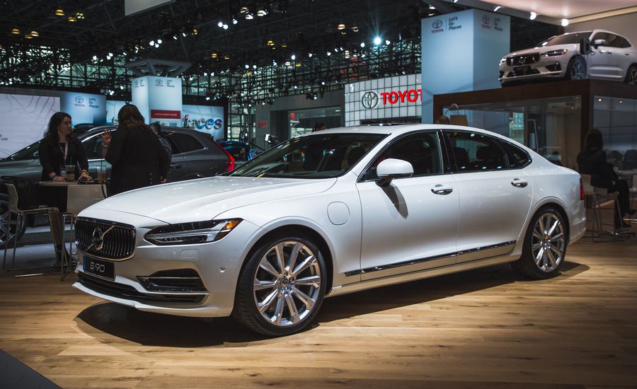 Volvo S90 