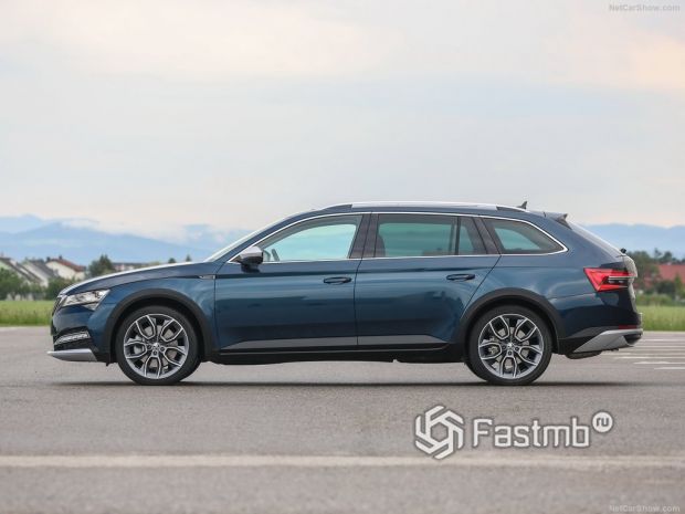 Skoda Superb Scout 2020, вид сбоку слева