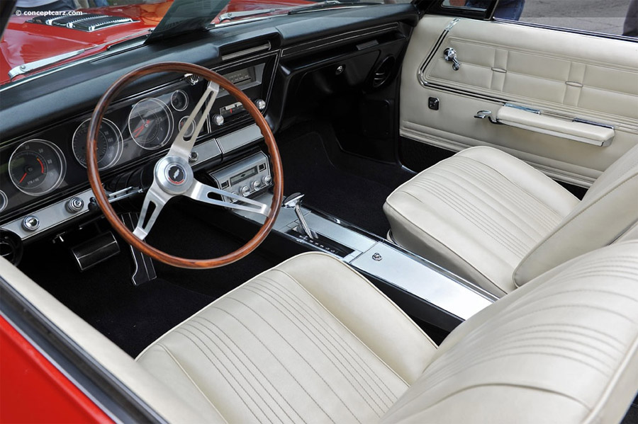 Chevrolet Impala 1967 салон