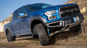 Пикап, каких мало. Тестируем Ford F-150 SVT Raptor. Пикап Ford F-150: пан американ