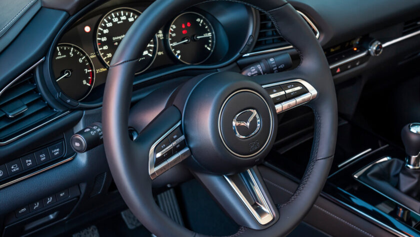 Mazda озвучила полный прайс-лист на кроссовер CX-30