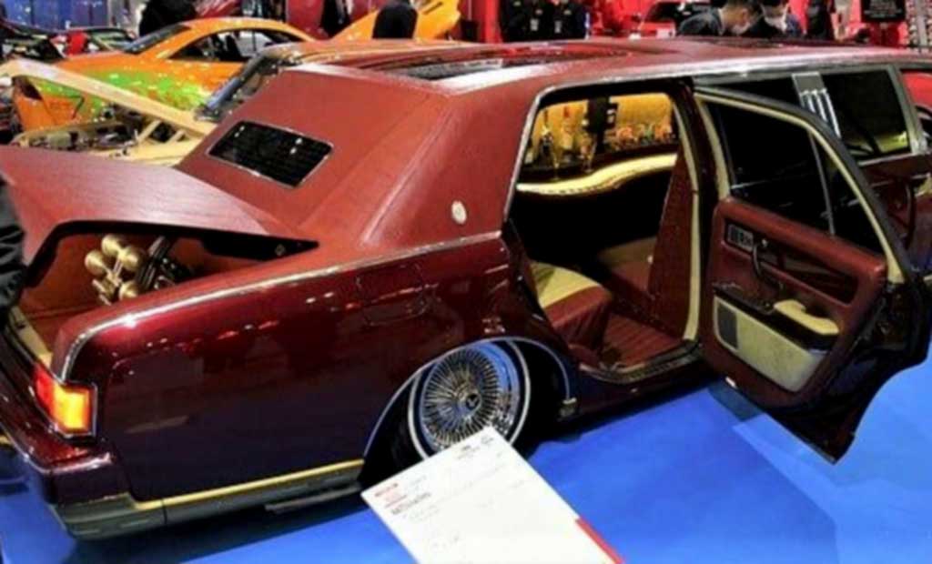 Toyota Century V12 лимузин