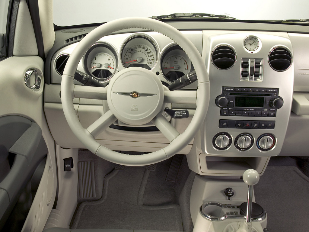 Chrysler PT Cruiser интерьер