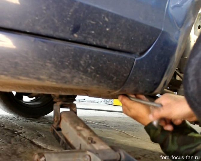 Как установить передний и задний бамперы на седан Форд Фокус 2 - инструкция с фото