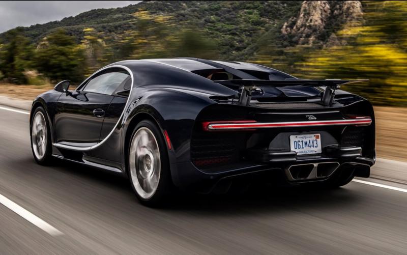 Bugatti Chiron 2016