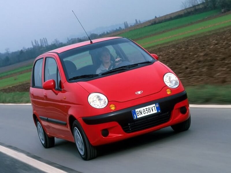 Дэу матиз лучшая машина. Italyanskij dizajn polskaya sborka i kitajskaya poddelka Mifi i fakti o Daewoo Matiz 17. Дэу матиз лучшая машина фото. Дэу матиз лучшая машина-Italyanskij dizajn polskaya sborka i kitajskaya poddelka Mifi i fakti o Daewoo Matiz 17. картинка Дэу матиз лучшая машина. картинка Italyanskij dizajn polskaya sborka i kitajskaya poddelka Mifi i fakti o Daewoo Matiz 17. На российском рынке Daewoo Matiz оценивают лишь с хорошей стороны, так как она имеет доступную стоимость и хорошие технические характеристики. Daewoo Matiz нетребователен в эксплуатации, экономична и удобна, а также умеет хорошо маневрировать и парковаться там, где это трудно сделать стандартным автомобилям.