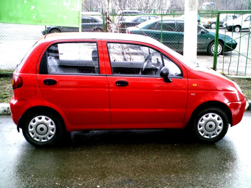 Вид сбоку Daewoo Matiz